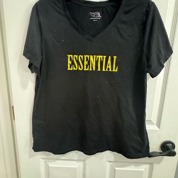 “ESSENTIAL” Graphic Tee by Time‎ and Tru – XL (16-18) - Picture 1 of 4
